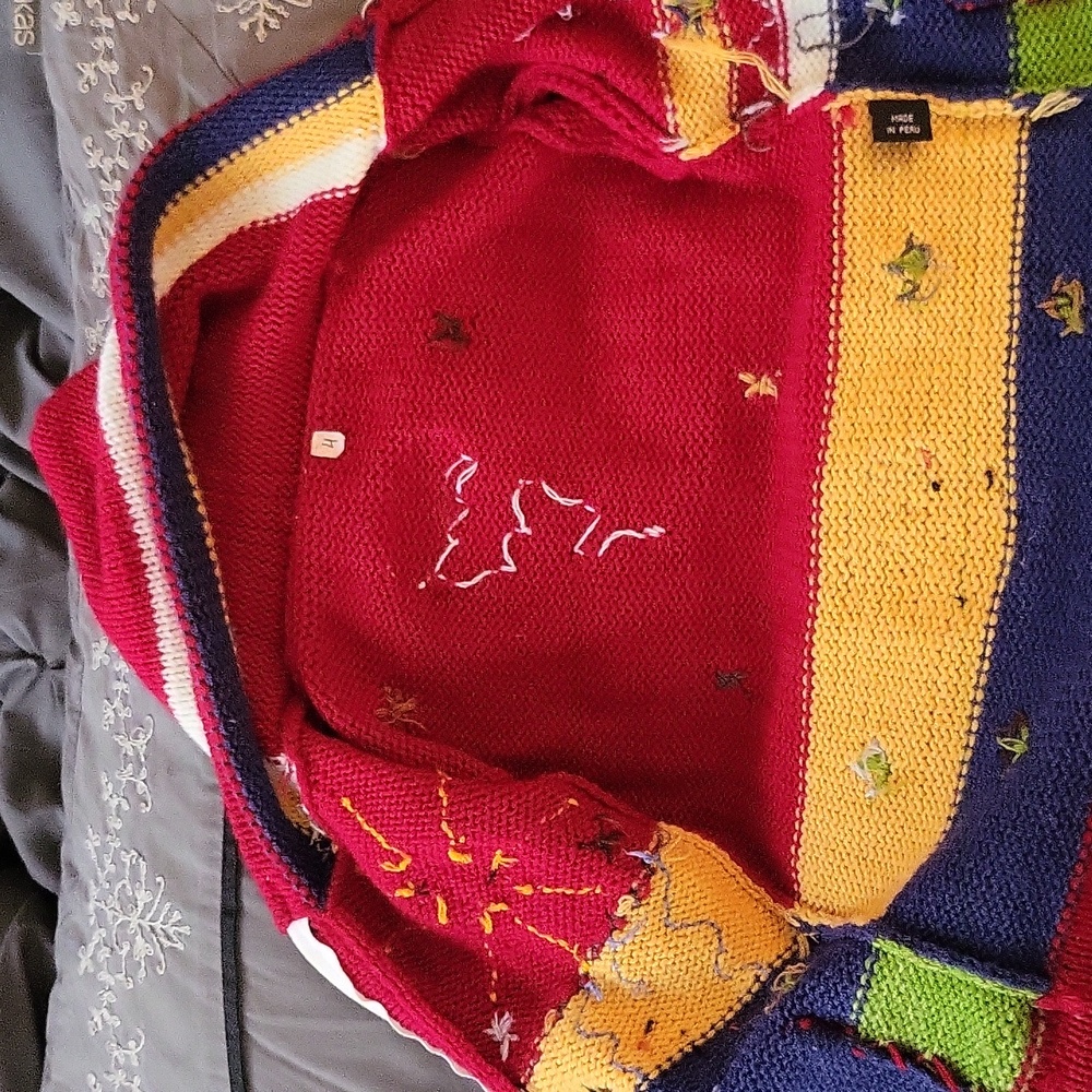 Sweater- Handmade in Peru Kid's- Alpaca Zip up Unisex hoodie with Pockets - Picture 7 of 7